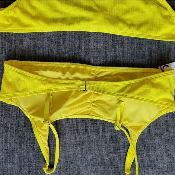 Sincerely Jules neon Yellow Pretty two piece ribbed bikini set in sz Xla… - Picture 15 of 16